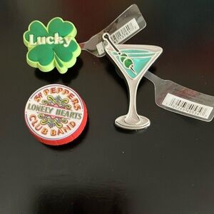 crocs gibbets the tall glass is metal others are plastic